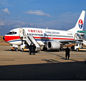 成都双流航空运输航空快运业稳步发展的原因是什么？
